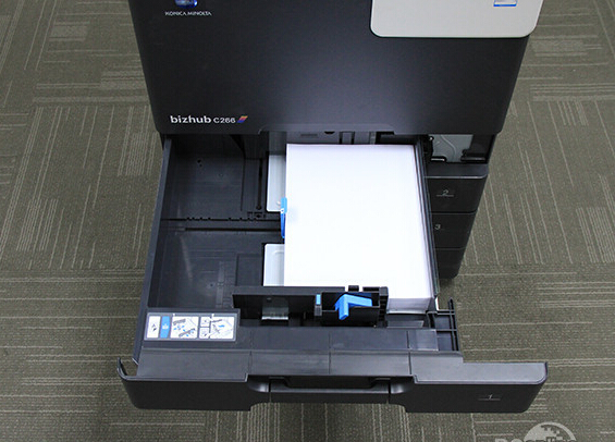 柯尼卡美能達(dá)C266紙盒采用了全新的可拆卸設(shè)計(jì)-科頤辦公